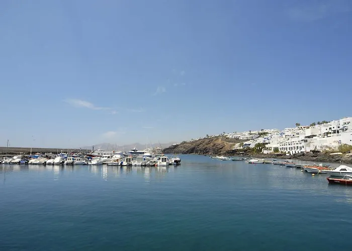 فيلة Castillo By *